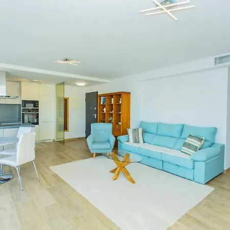209 Luxury Residential Bali - Alicante דירה